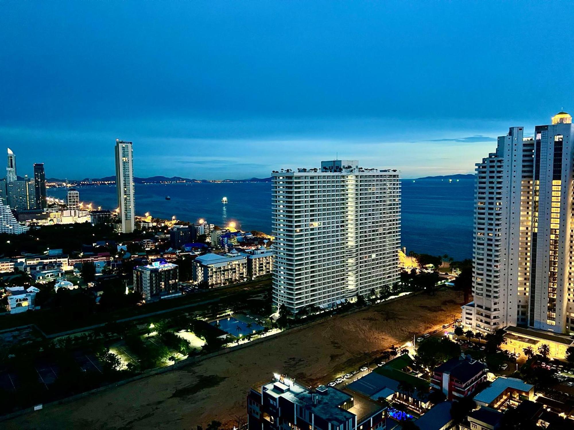 Luxsl Luxury Style Of Life 6 Praia de Jomtien Exterior foto