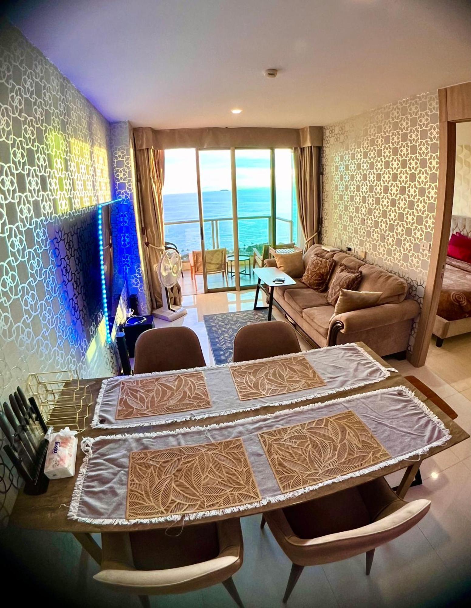 Luxsl Luxury Style Of Life 6 Praia de Jomtien Exterior foto