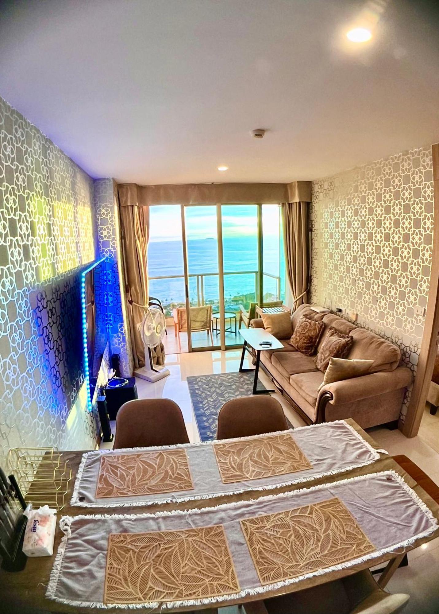 Luxsl Luxury Style Of Life 6 Praia de Jomtien Exterior foto