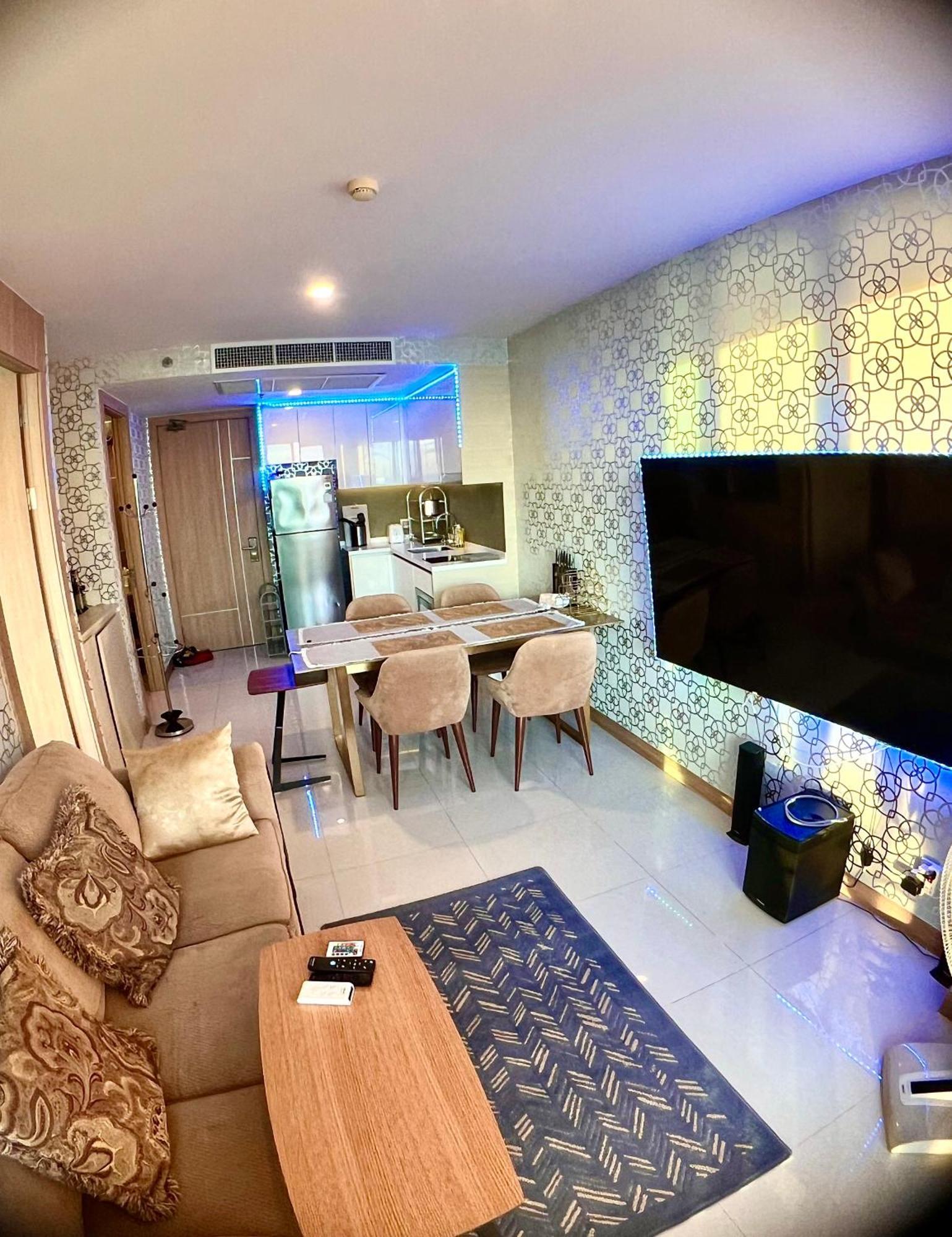 Luxsl Luxury Style Of Life 6 Praia de Jomtien Exterior foto